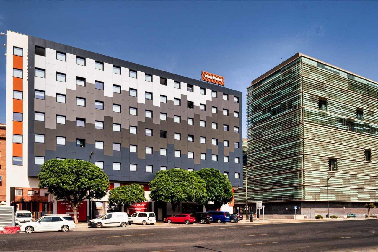 Easyhotel Malaga City Centre Exterior foto