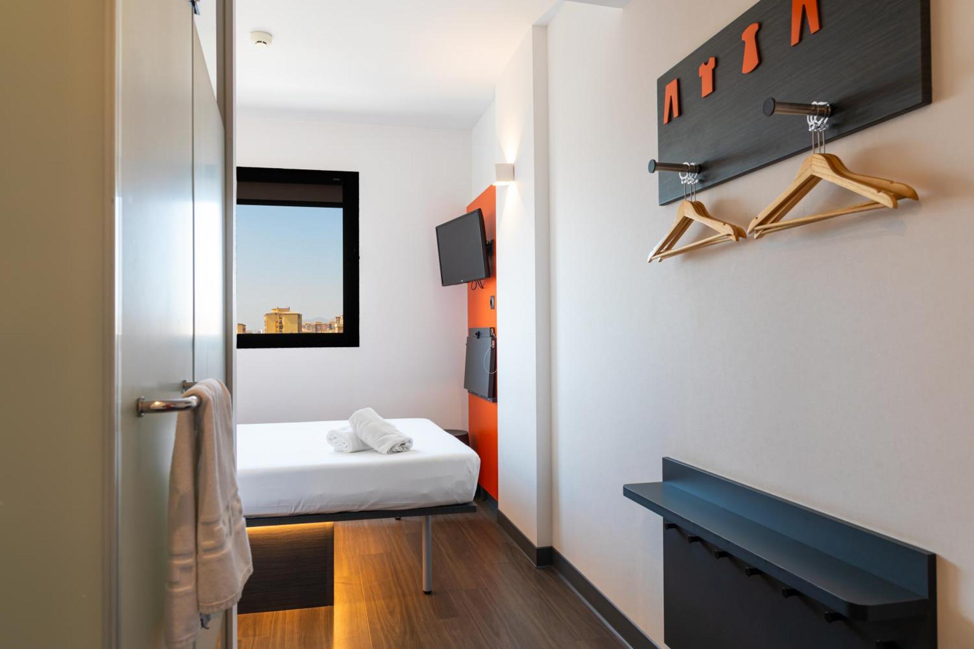 Easyhotel Malaga City Centre Exterior foto